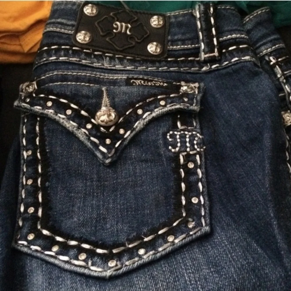 Miss Me Signature Buckle Mid-Rise Bootcut‎ Flare Embroidered Bling Stretch Jeans